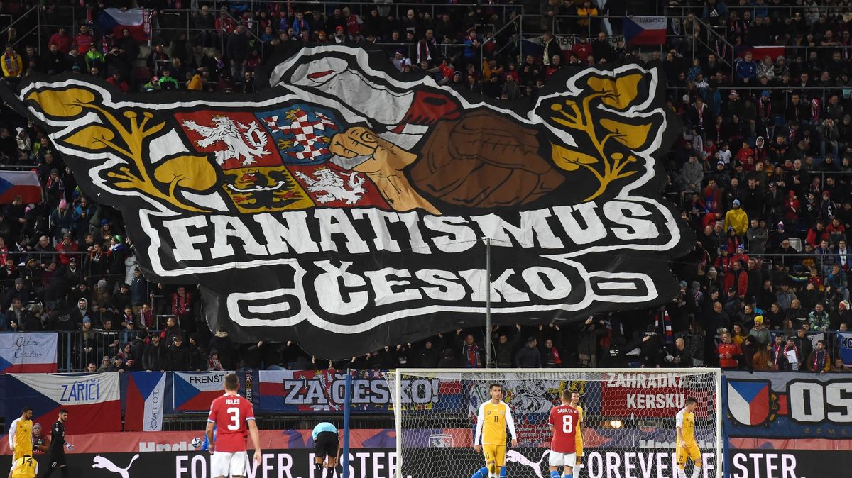 Pohár trpělivosti přetekl! Hráči to musí pocítit osobně, vzkázali reprezentaci fanoušci